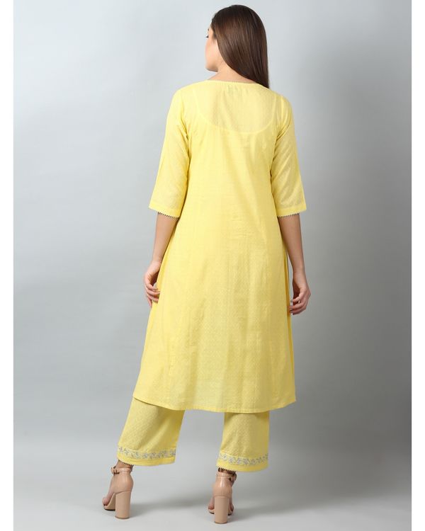 Light yellow embroidered gota paneled kurta 1