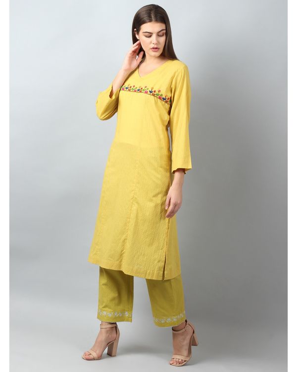 Laguna yellow floral embroidered yoke kurta 2