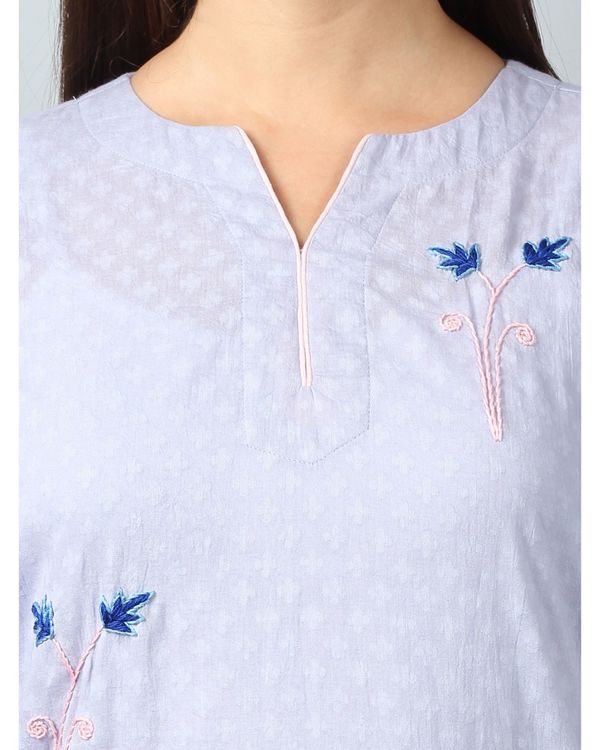 Dull blue floral embroidered straight kurta 3