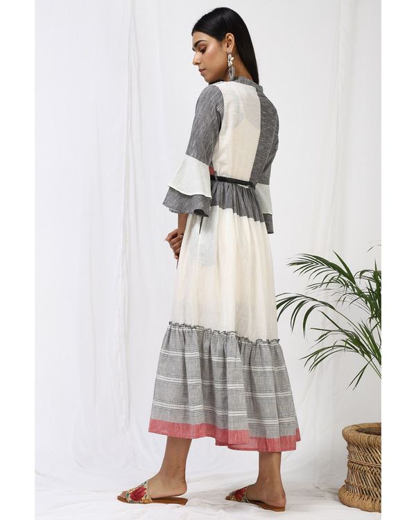 Grey and white paneled maxi dress with black waist belt - Set Of Two 2