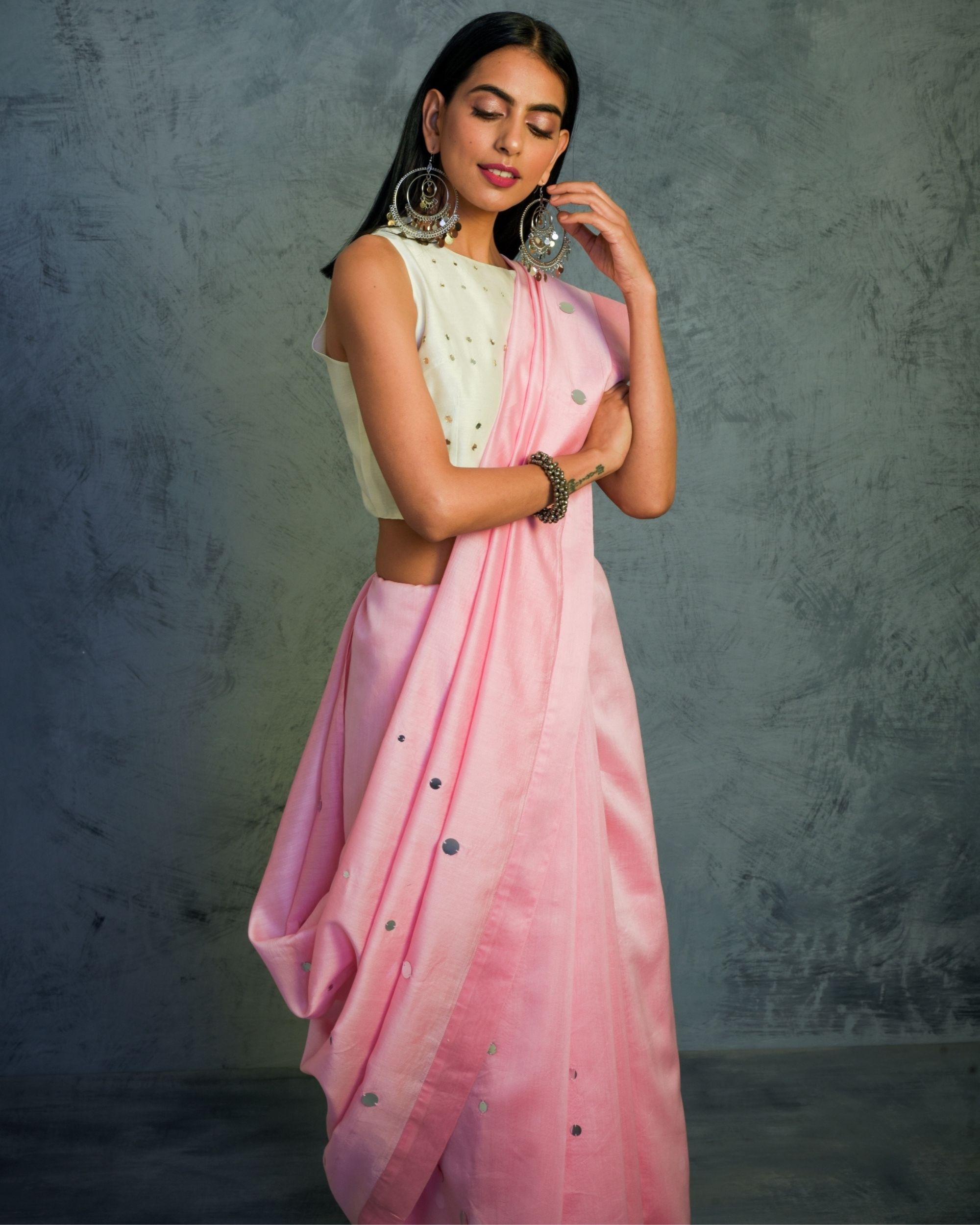 Women's Amisha Pink Organza Saree - Vamsee | Organza saree, Saree designs,  Organza sarees