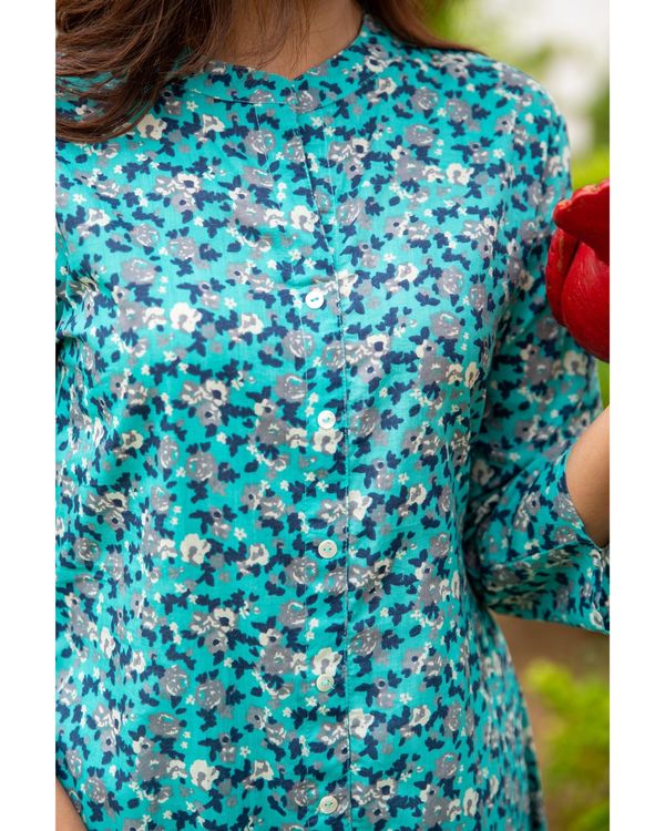 Turquoise floral jaal printed buttoned kurta 2