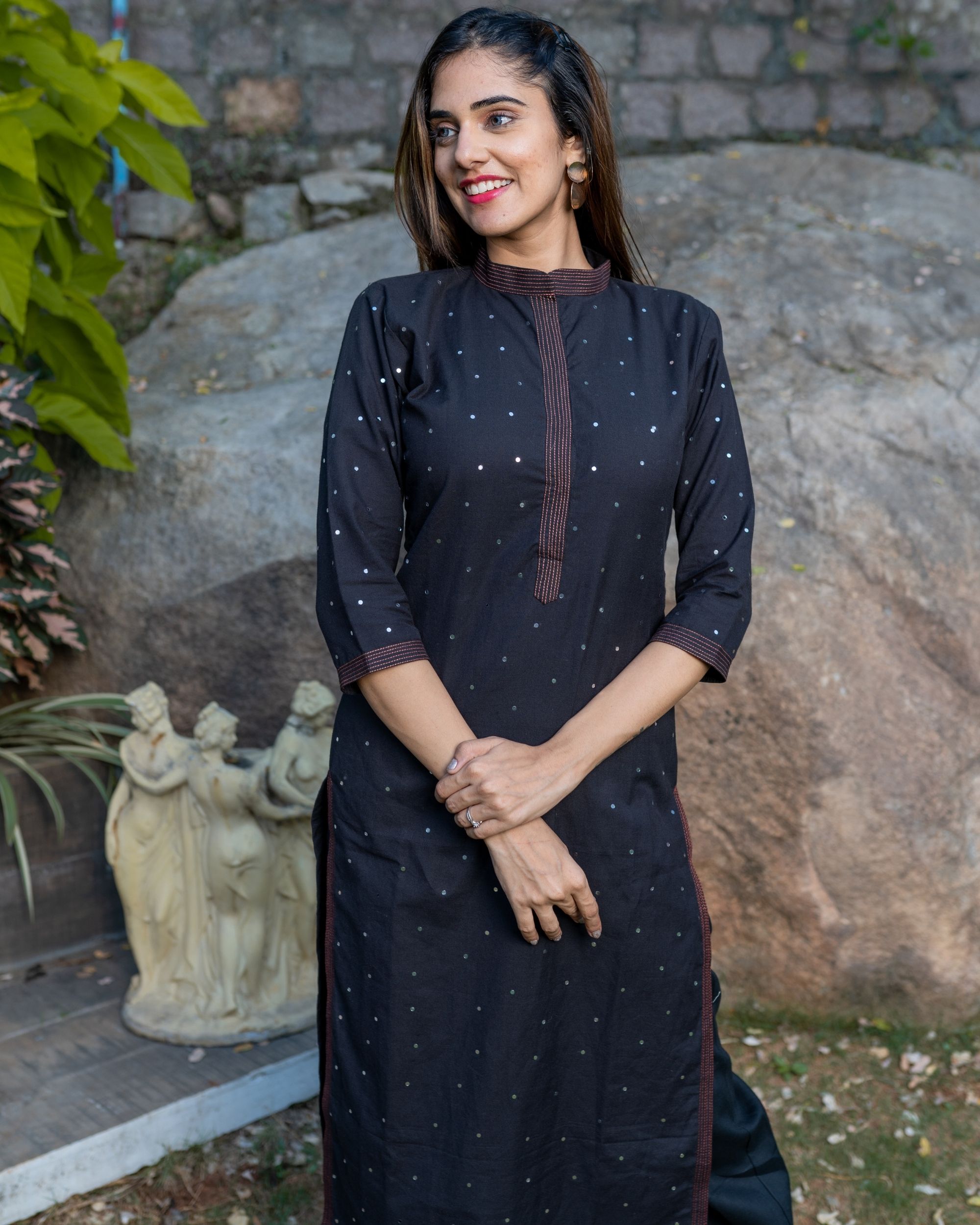 Black mirror work mandarin kurta with floral jaal dupatta Set Of Two
