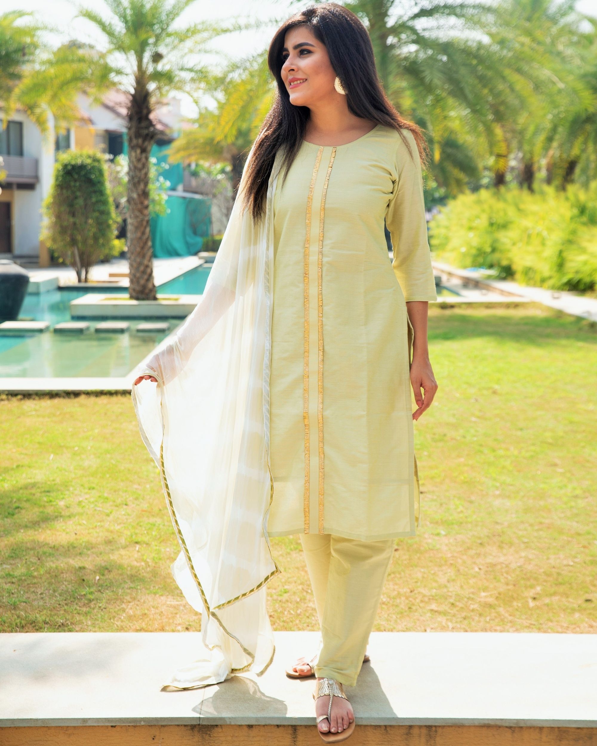kurta for pear shaped body