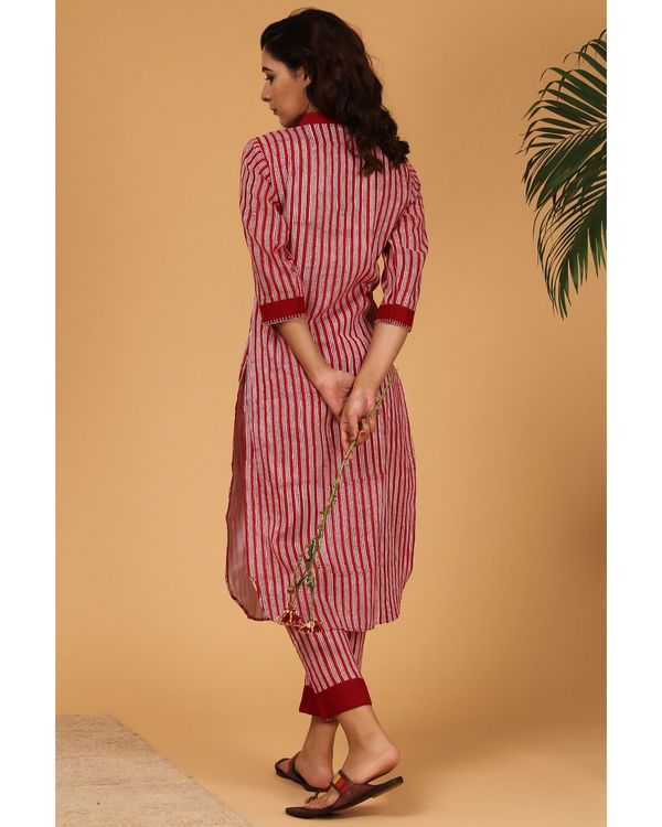 Maroon striped mandarin kurta and pants - Set Of Two 1