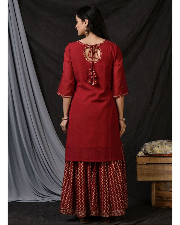 Maroon floral embroidered kurta with sharara and dupatta - Set Of Three 1