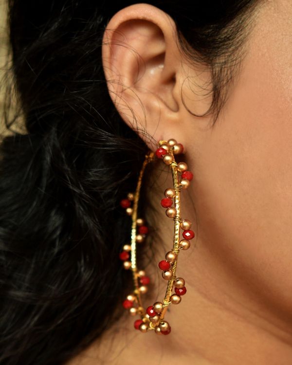Red arc beaded hoop earrings 2