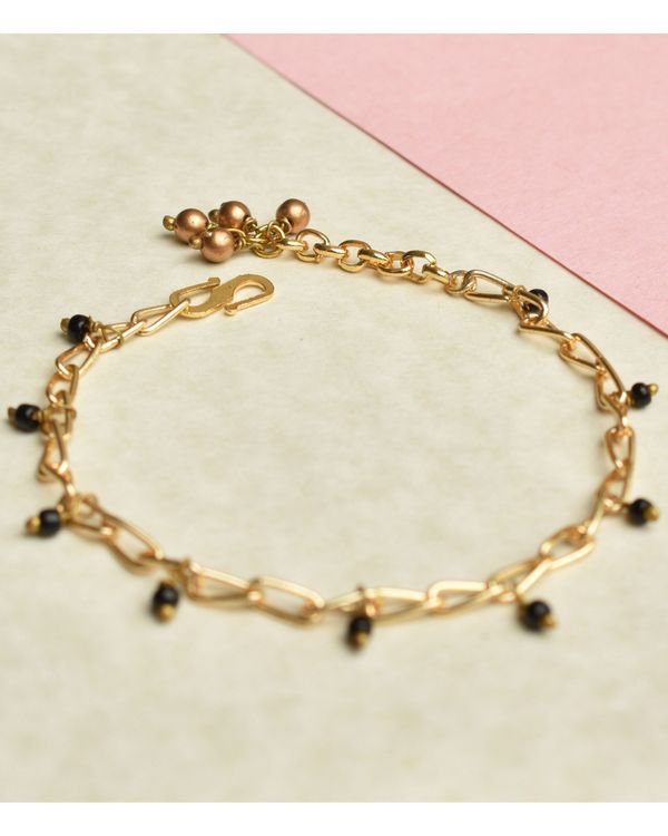 Looped strings and beads bracelet 2