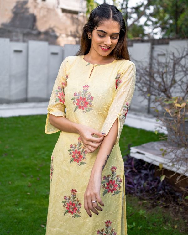 Daffodil yellow embroidered kota kurta with embroidered pants and dupatta - Set Of Three 4