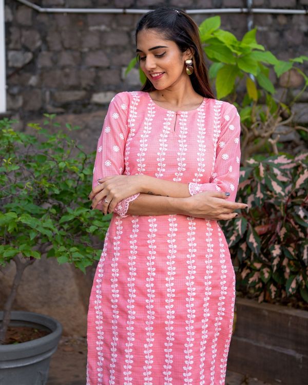Pink embroidered kota kurta with dupatta - Set Of Two 4