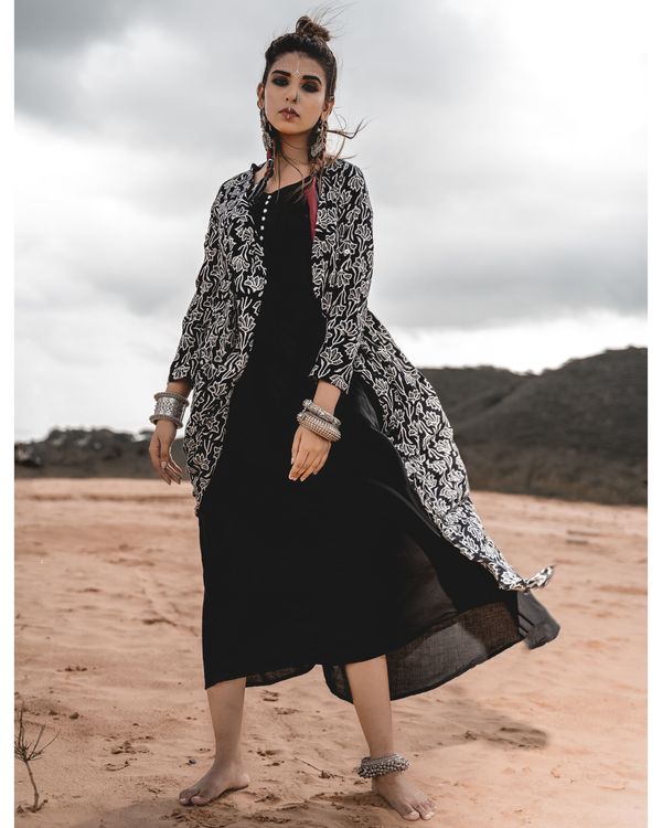 Asymmetric block printed cape with inner - set of two 2