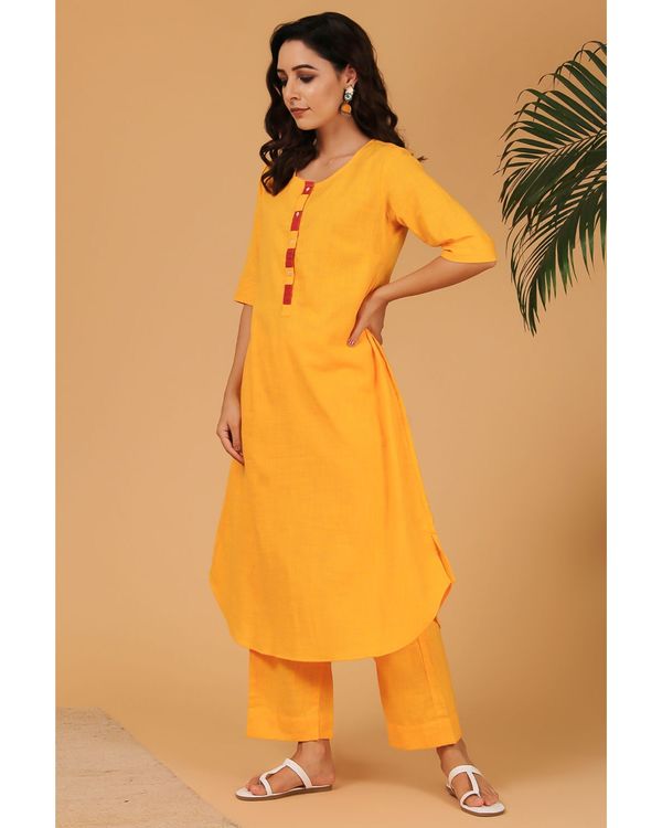 Mustard yellow and red buttoned kurta and pants - Set Of Two 2