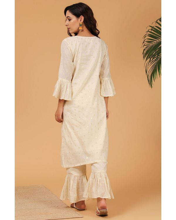 Off white and gold ruffled kurta and pants - Set Of Two 3
