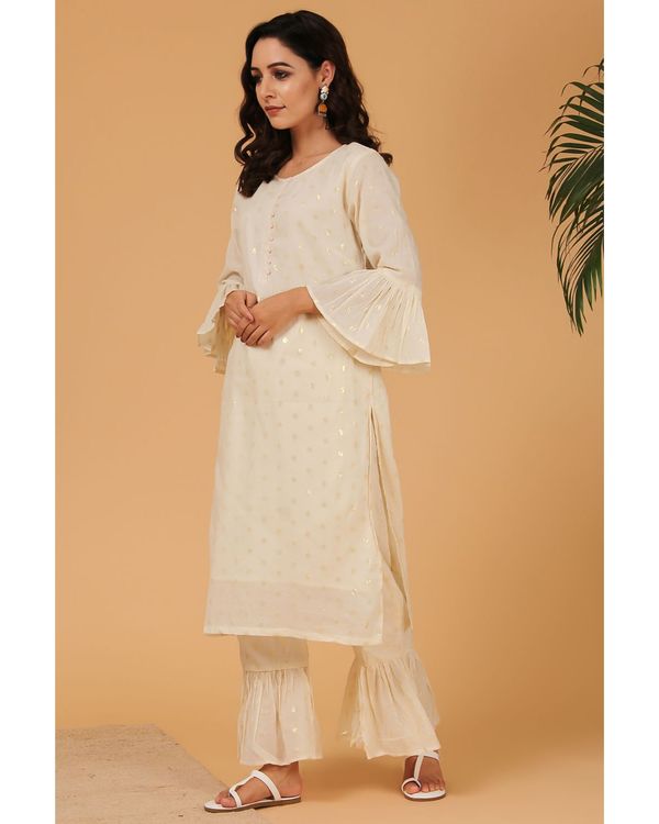 Off white and gold ruffled kurta and pants - Set Of Two 2