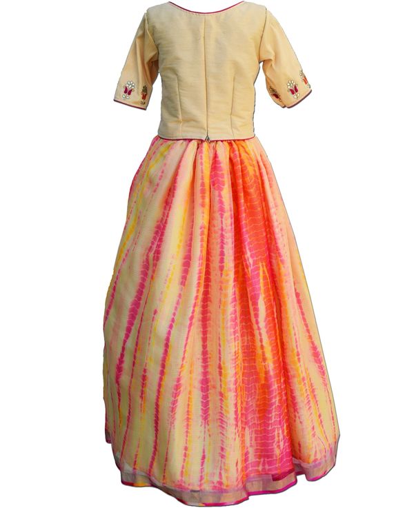 Pastel yellow floral gota top with tie and dye skirt - Set Of Two 1