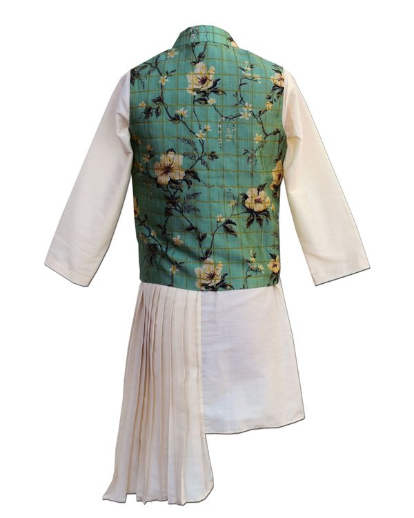 Green floral printed jacket with asymmetrical pleated kurta and pants - Set Of Three 1