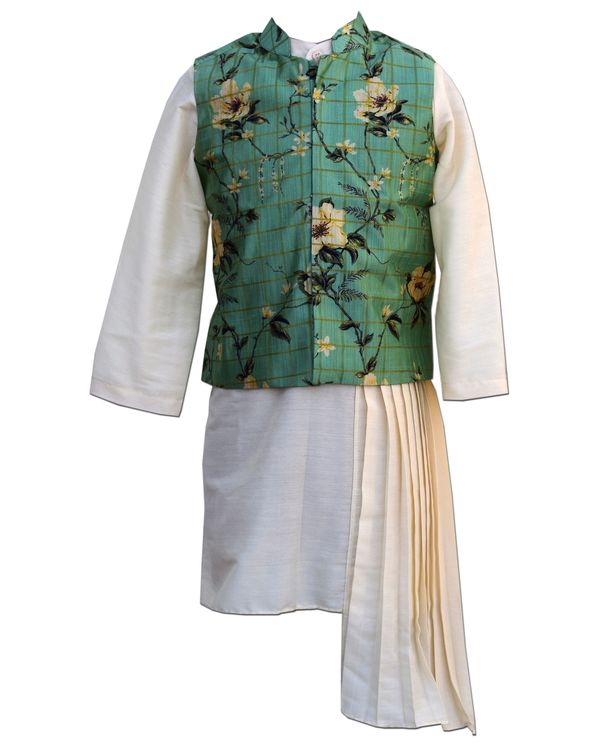 Green floral printed jacket with asymmetrical pleated kurta and pants - Set Of Three 2