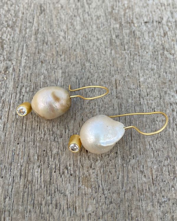 Pearl drop stone embellished hook earring 1