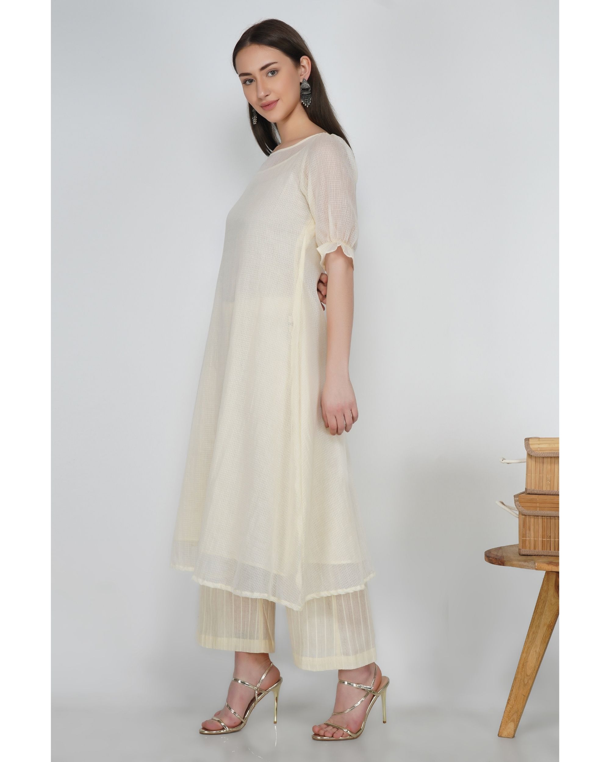 Off white puffed sleeve flared kurta with inner slip Set Of Two by