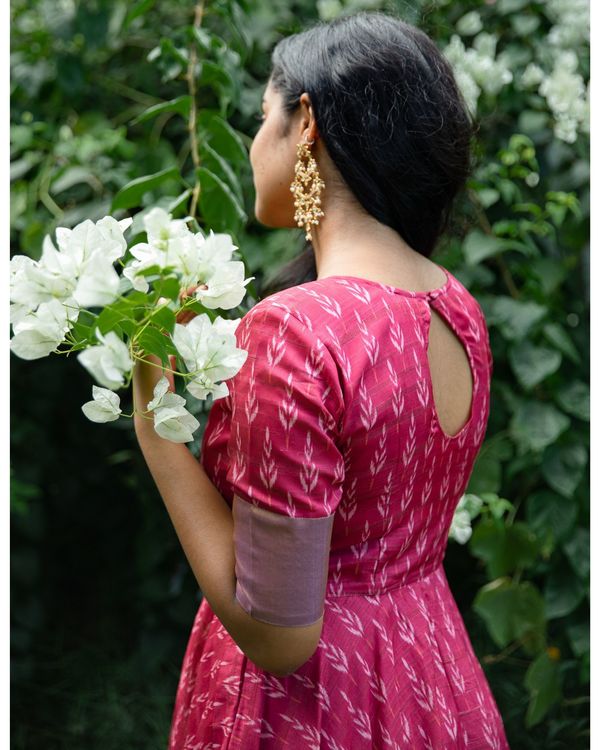 Pink ikat flared dress with silk border 3