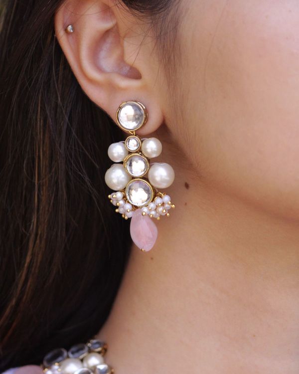 Kundan and pearl beaded earrings 1
