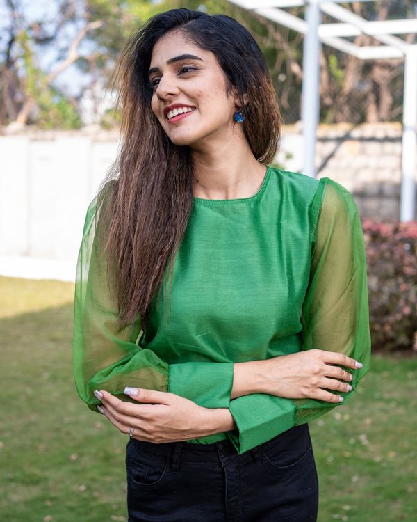 Green chanderi top with organza sleeves 3