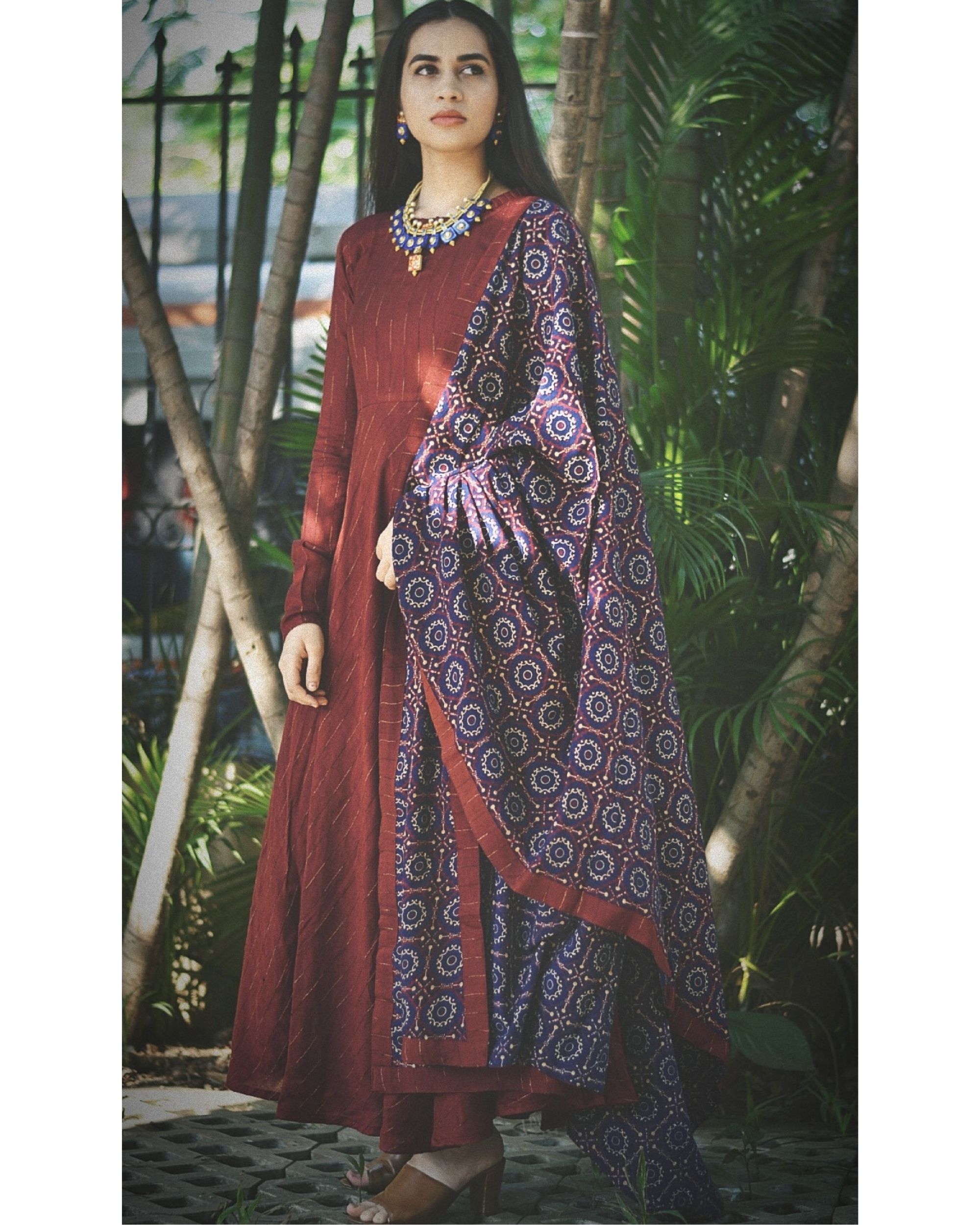 maroon dress with dupatta