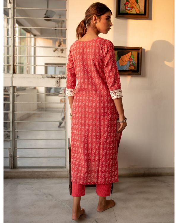 Red crochet kurta with straight pants - set of two 3