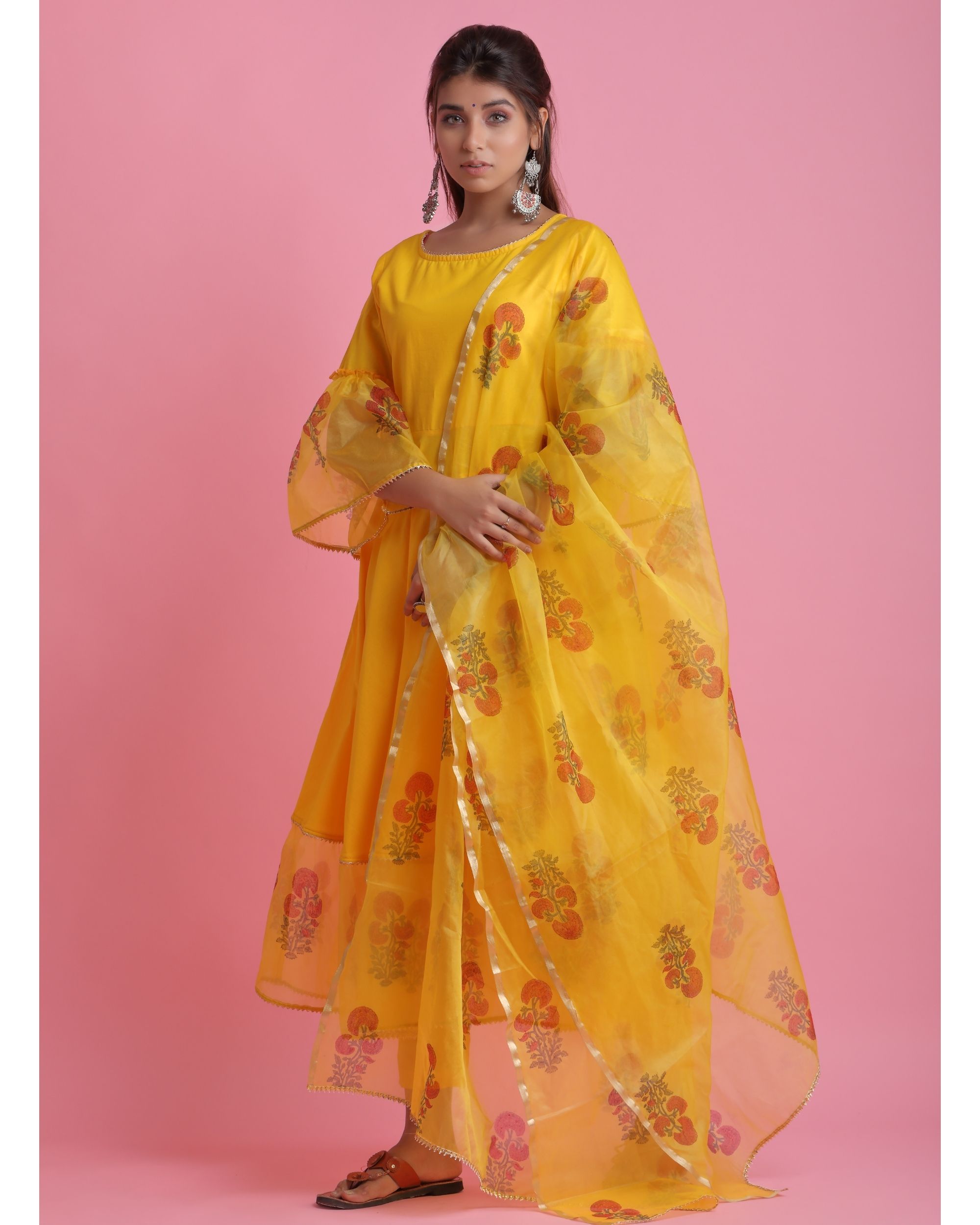 Yellow mogra suit set - set of three by Chokhi Bandhani | The Secret Label