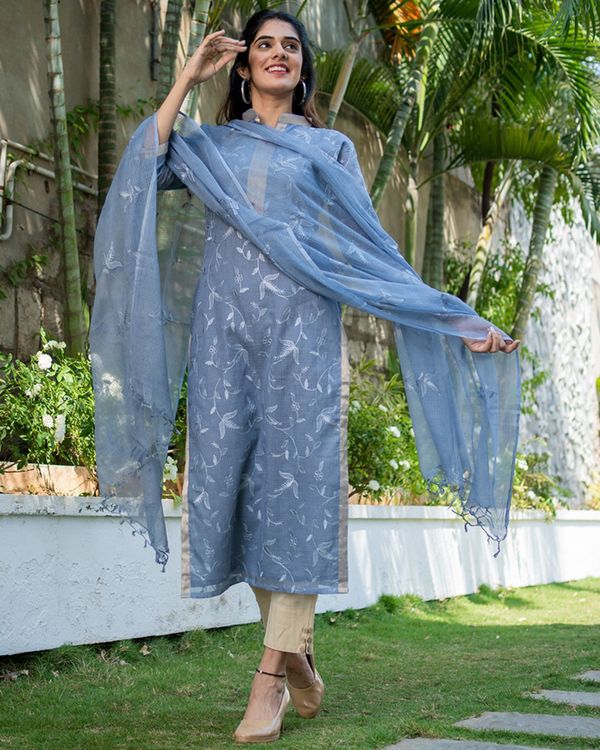 Grey embroidered kurta with dupatta - set of two by Desi Doree | The ...