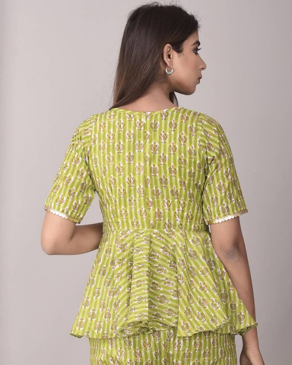 Floral peplum top 1