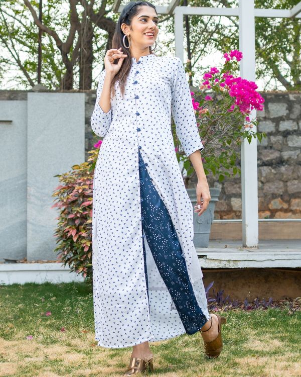 Blue and white printed cape with pants- set of two 3