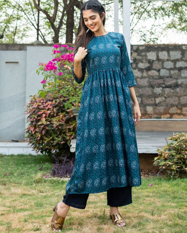 Bluish green paisley printed kurta with pants - set of two by The Weave ...