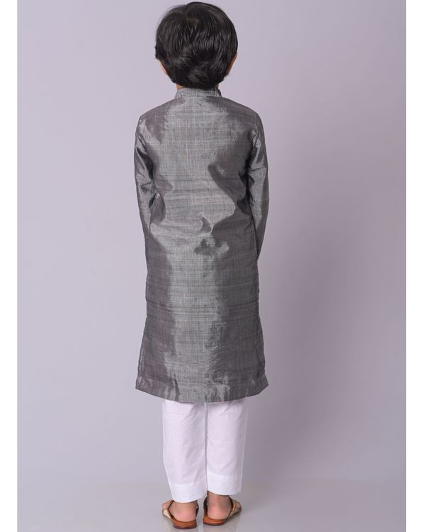 Grey silk kurta with white pants and grey zari maheshwari striped jacket - set of three 1