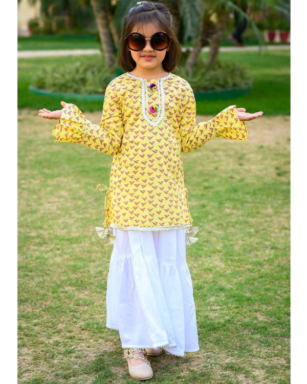 Yellow bird printed kurta and white skirt - set of two 3
