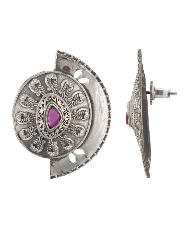 Oval shaped peacock engraved earrings 1