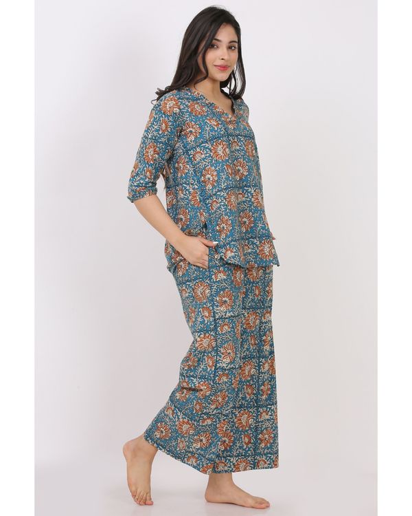 Blue floral printed top with pants - set of two 2