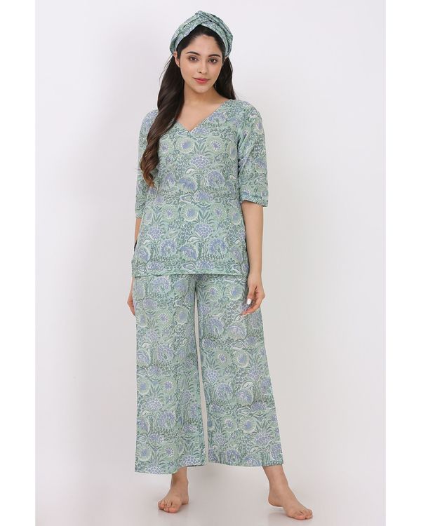 Blue and green short printed kurta and pyjama with hair band - set of three 2