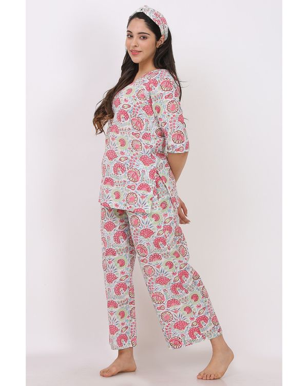 Off white and pink short printed kurta and pyjama with hair band - set of three 2