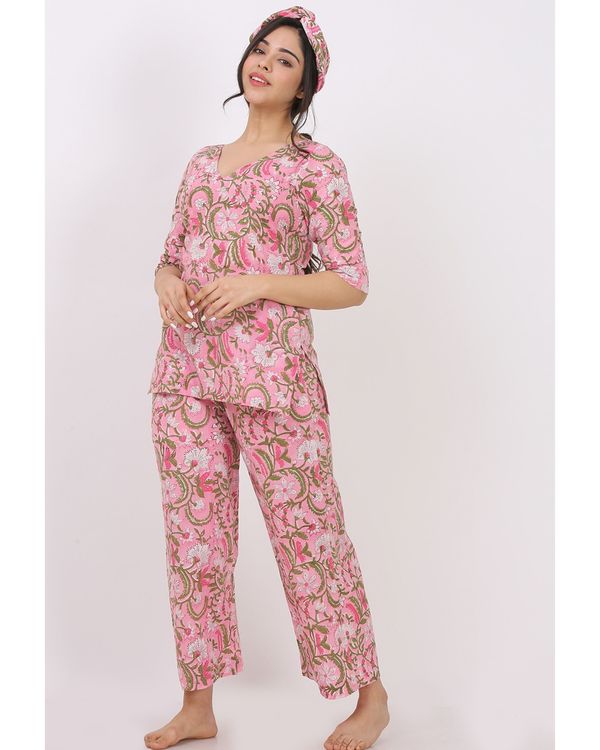 Pink short printed kurta and pyjama with hair band - set of three 1
