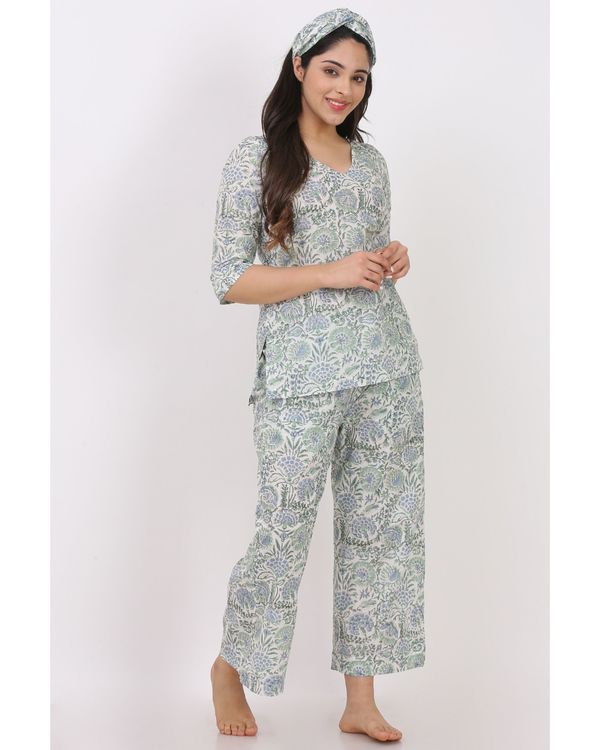Sky blue short printed kurta and pyjama with hair band - set of three 2