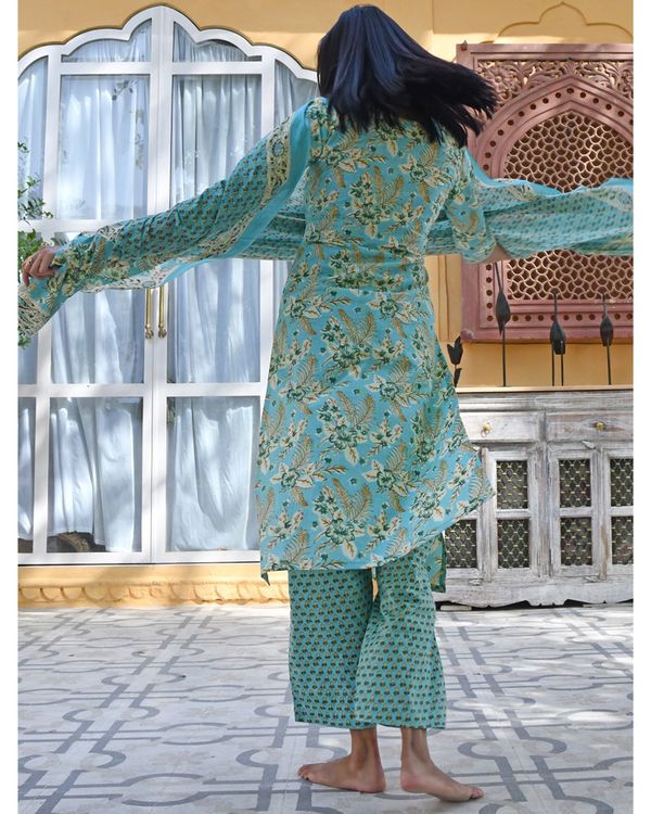 Sky blue buti stripe kurta with pants and dupatta - set of three 1
