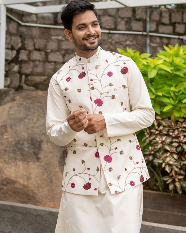 Red floral embroidered nehru jacket with off white kurta and pyjama - set of 3 1