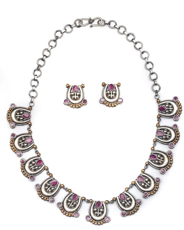 Dual toned necklace and earring with red stones - set of two 1