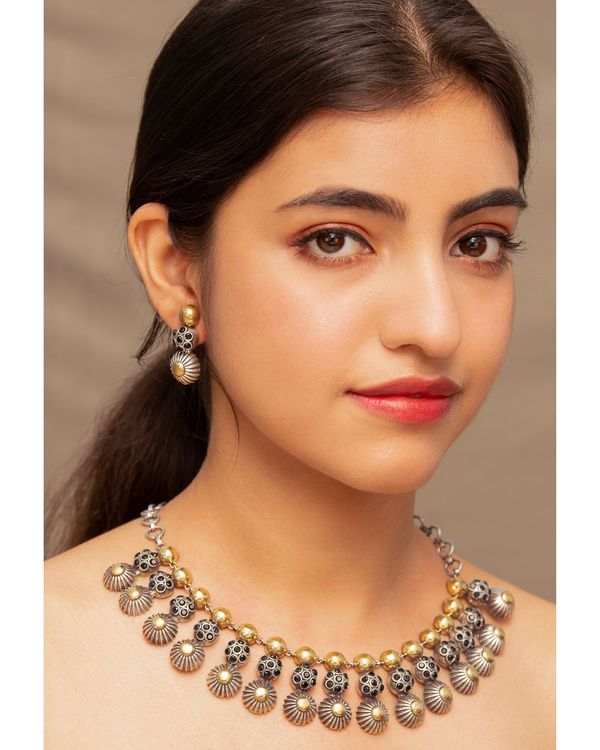 Dual toned floral stone work tier necklace and earring - set of two 1