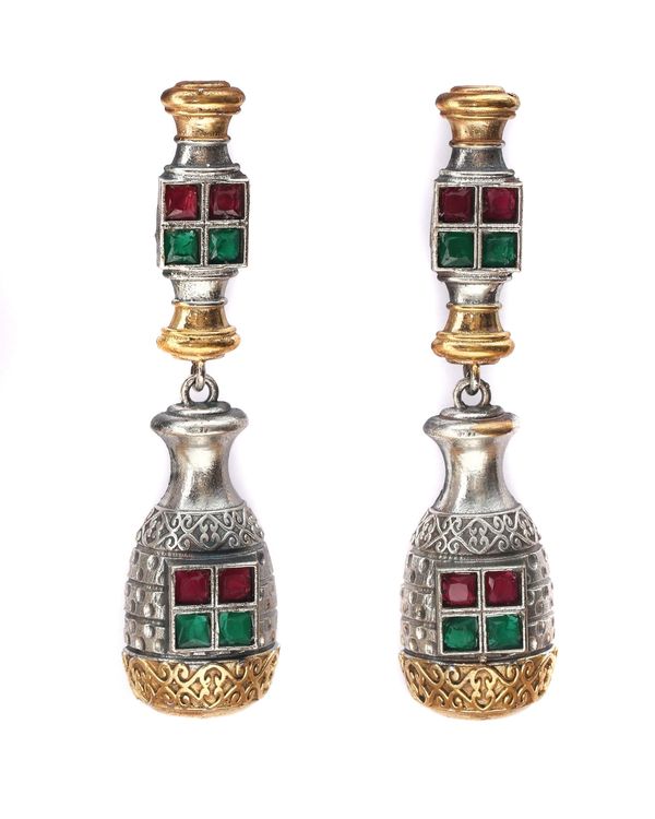 Dual toned red and green stone antique drop earring 2