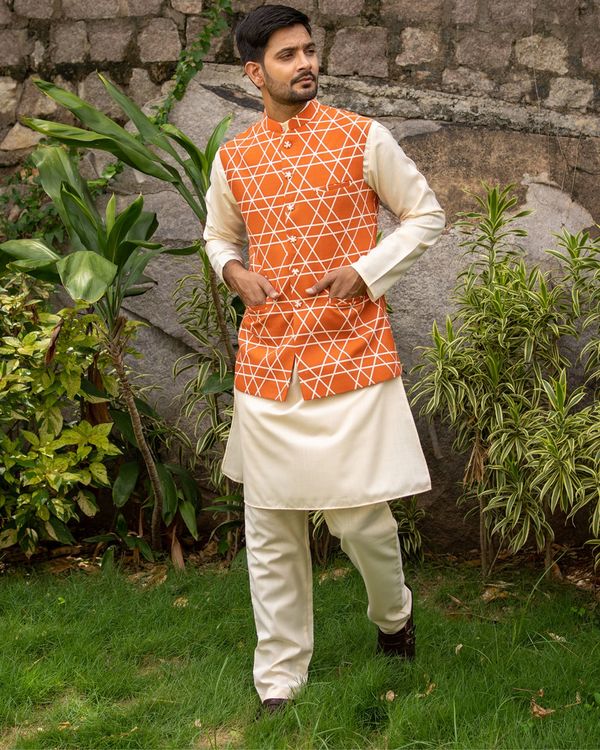 Orange criss cross nehru jacket with off white kurta and pyjama - set of three 4
