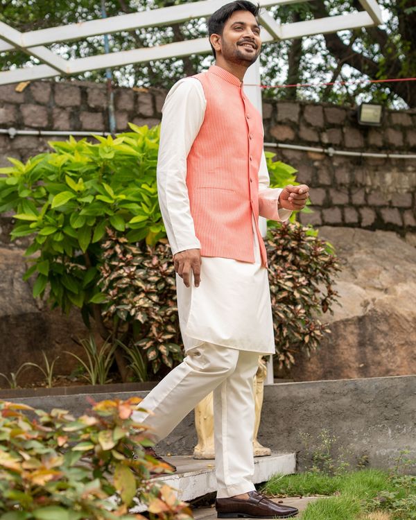Peach pink striped nehru jacket with off white kurta and pyjama - set of three 2