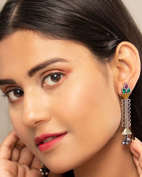 Dual toned floral earring with stones 2