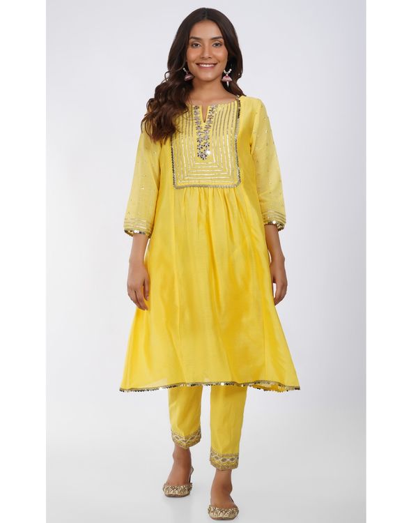 Sunflower yellow lace kurta and pants with organza floral dupatta  - set of three 4